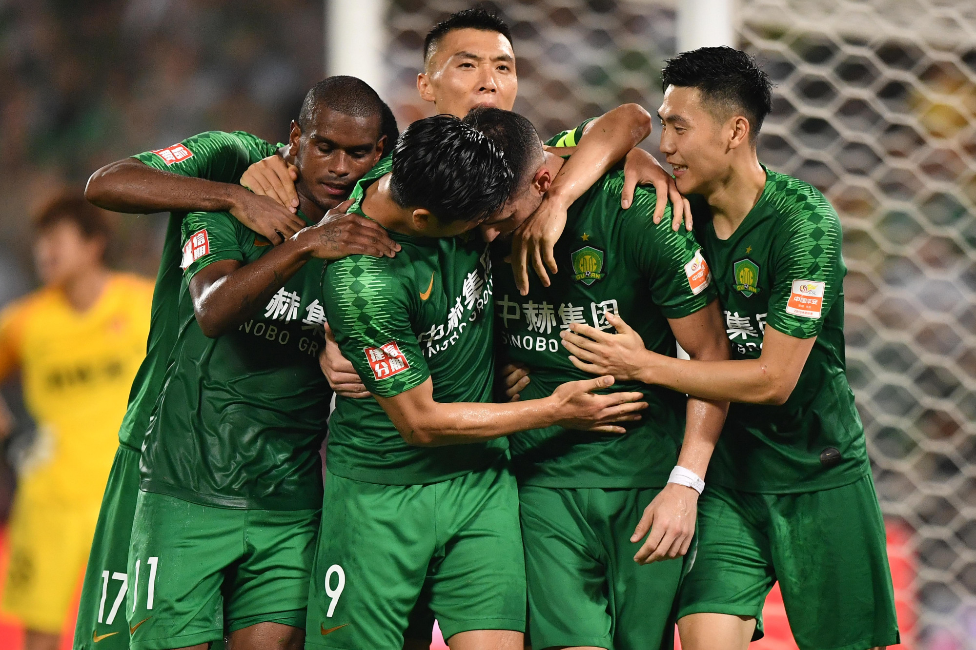 关于华夏幸福战胜对手，积分榜排名大幅上升的信息
